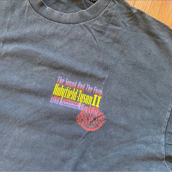 vintage Iron Mike Tyson versus EvanderHolyfield 2 Bite Fight T Shirt - Picture 4 of 8